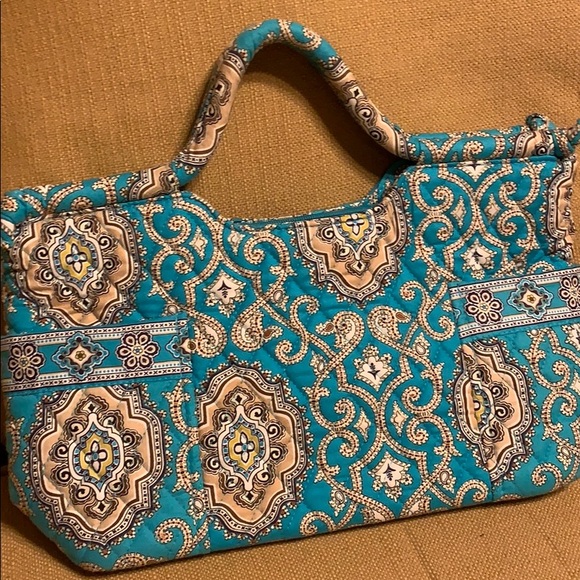 Vera Bradley - Picture 2 of 4